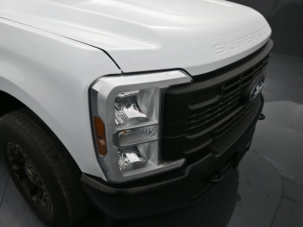 2024 Ford F-250 XL photo 7