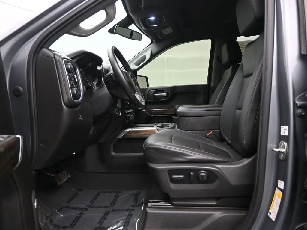 2022 Chevrolet Silverado 1500 LTD RST photo 12
