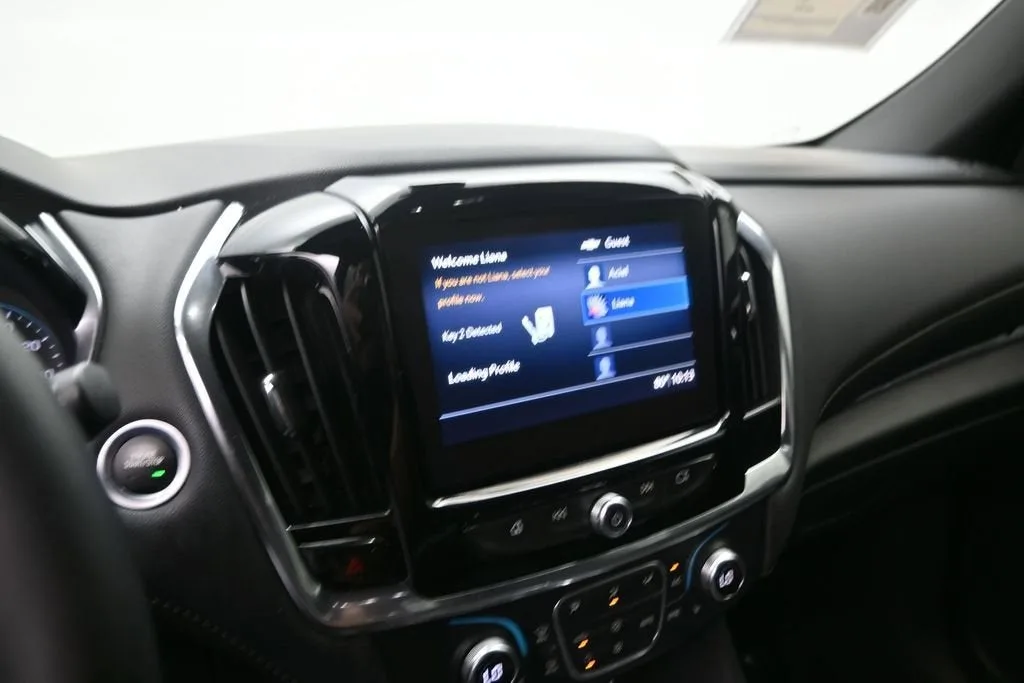 2023 Chevrolet Traverse LT Leather photo 11