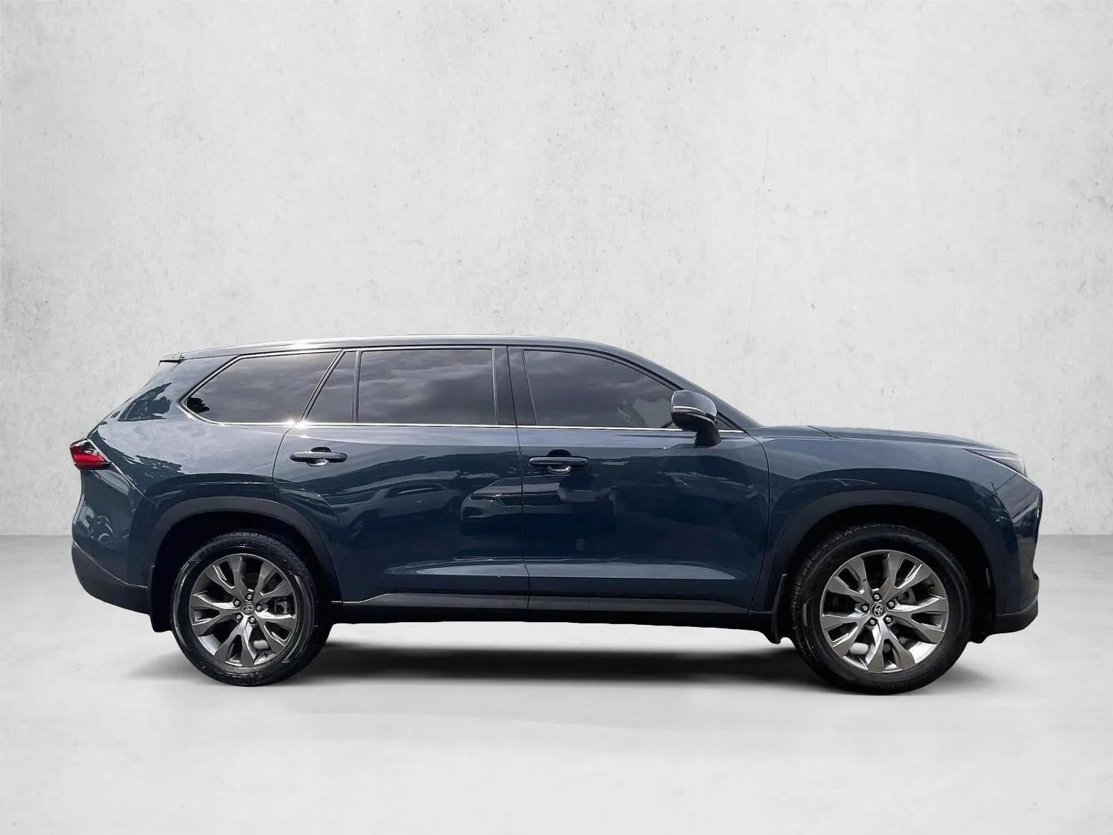 2024 Toyota Grand Highlander Limited photo 5