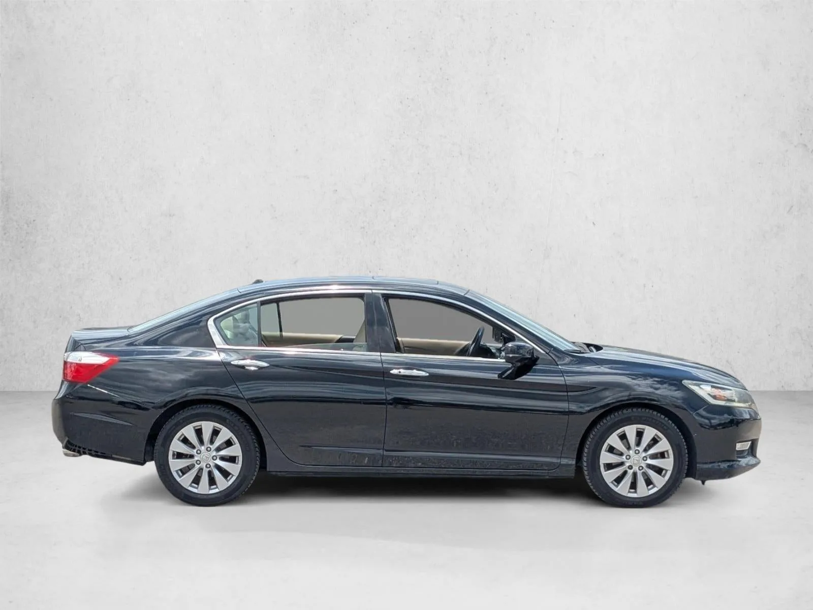2013 Honda Accord Sedan EX-L V6 Automatic PZEV photo 4