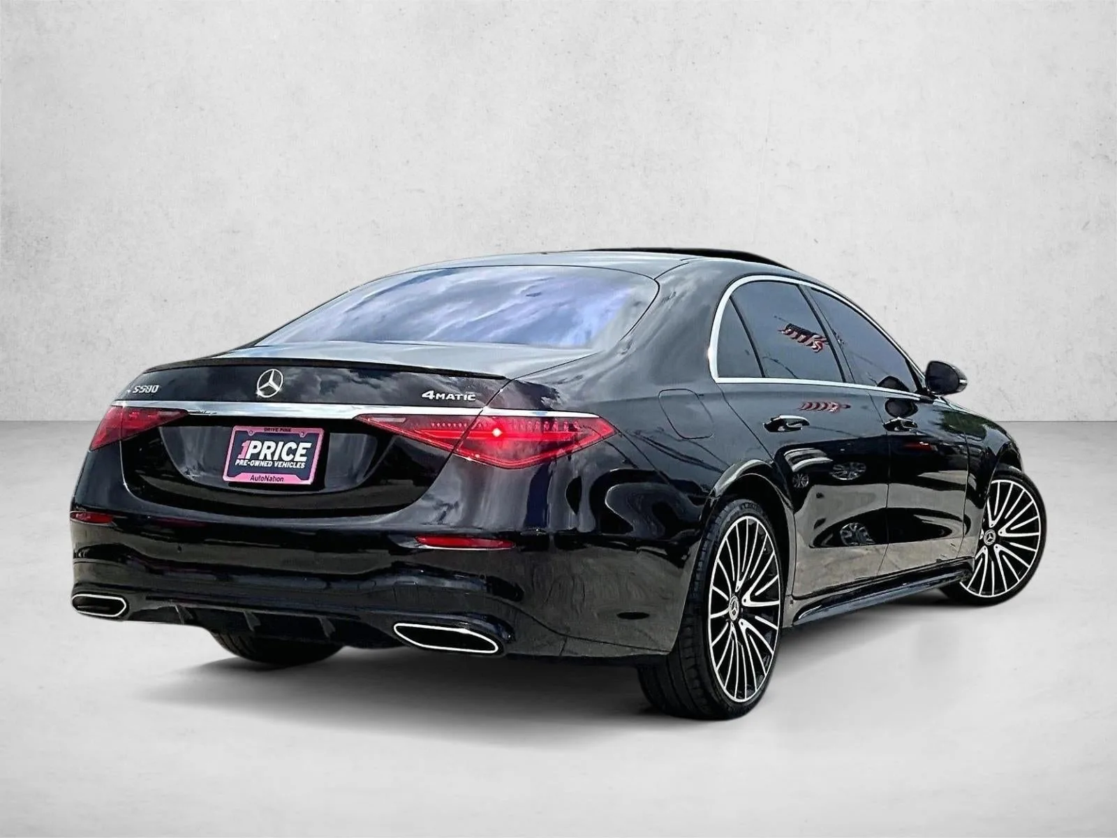 2021 Mercedes-Benz S 580 4MATIC® photo 2