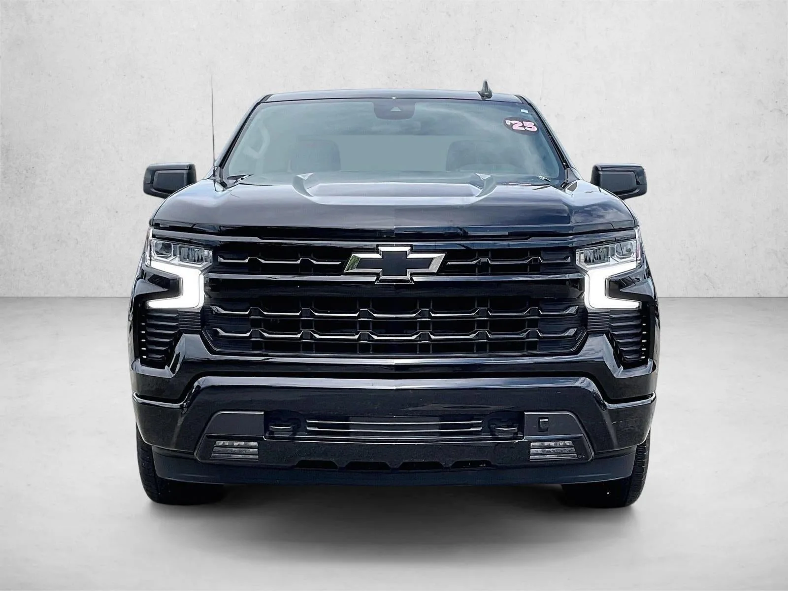 2025 Chevrolet Silverado 1500 RST photo 3