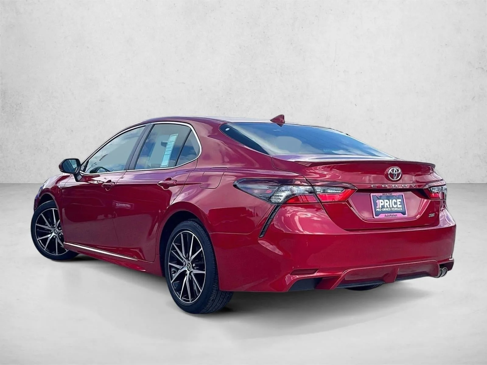 2022 Toyota Camry SE photo 10