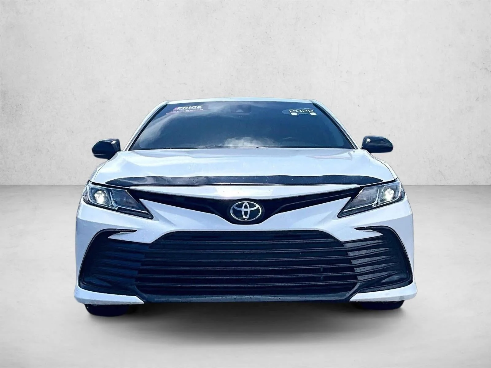 2022 Toyota Camry LE photo 3