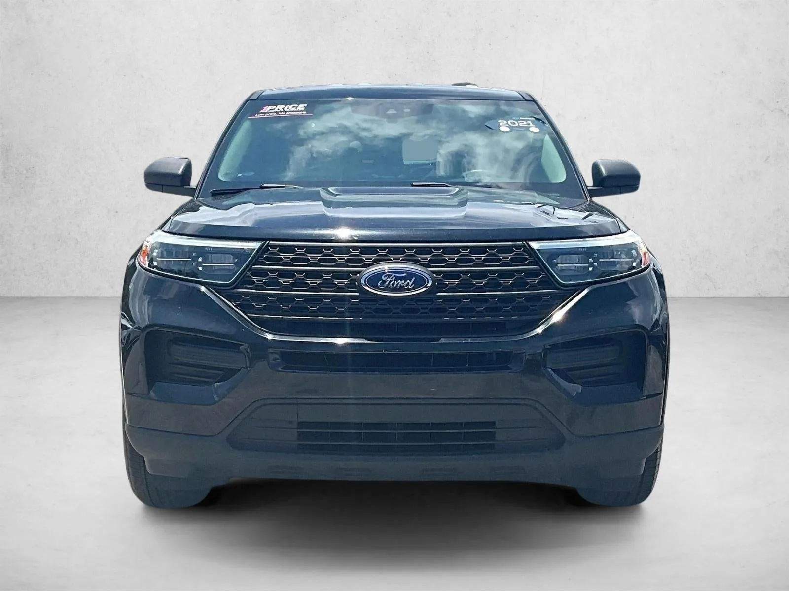 2021 Ford Explorer Base photo 3