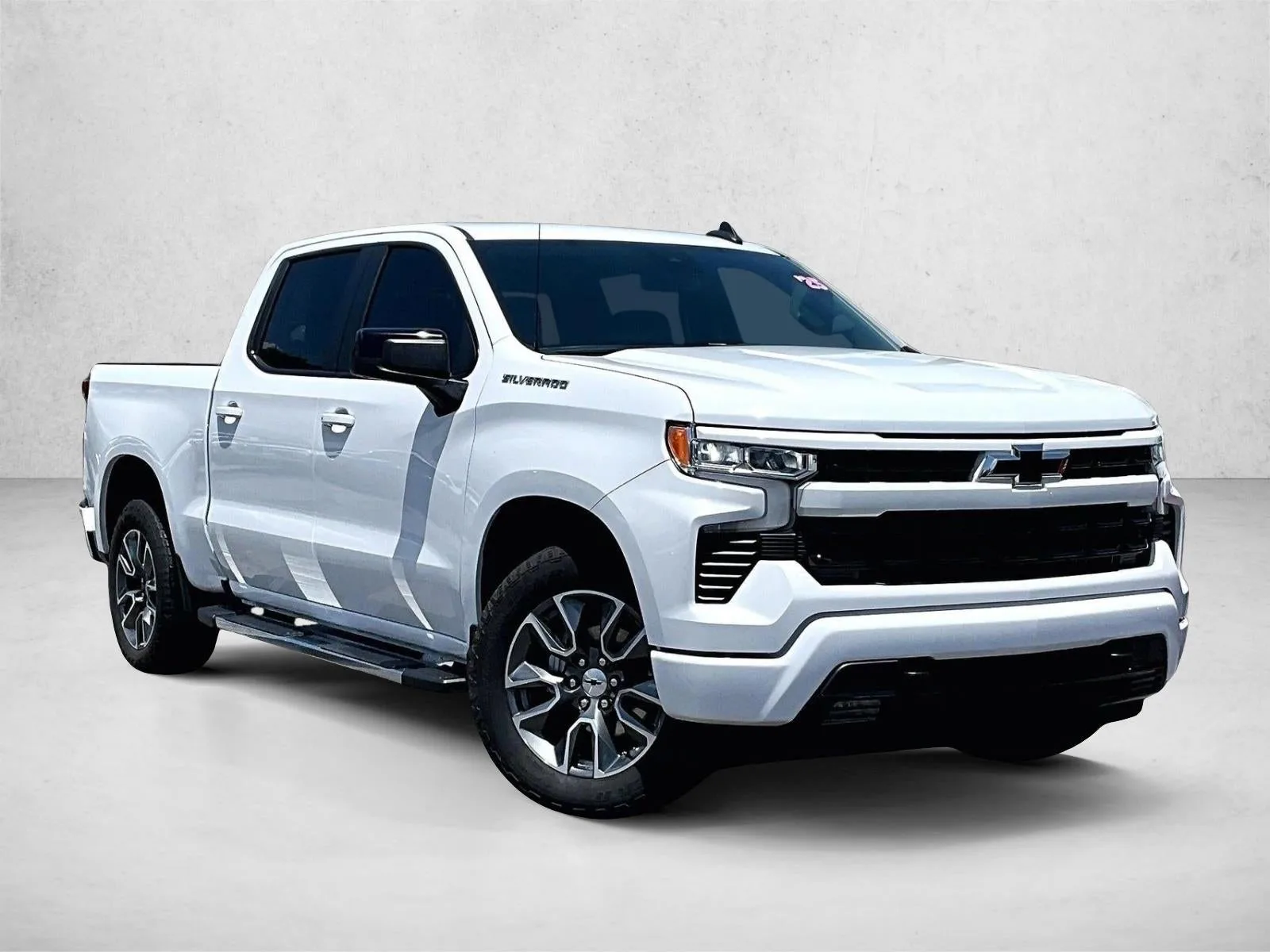 2025 Chevrolet Silverado 1500 RST photo 12