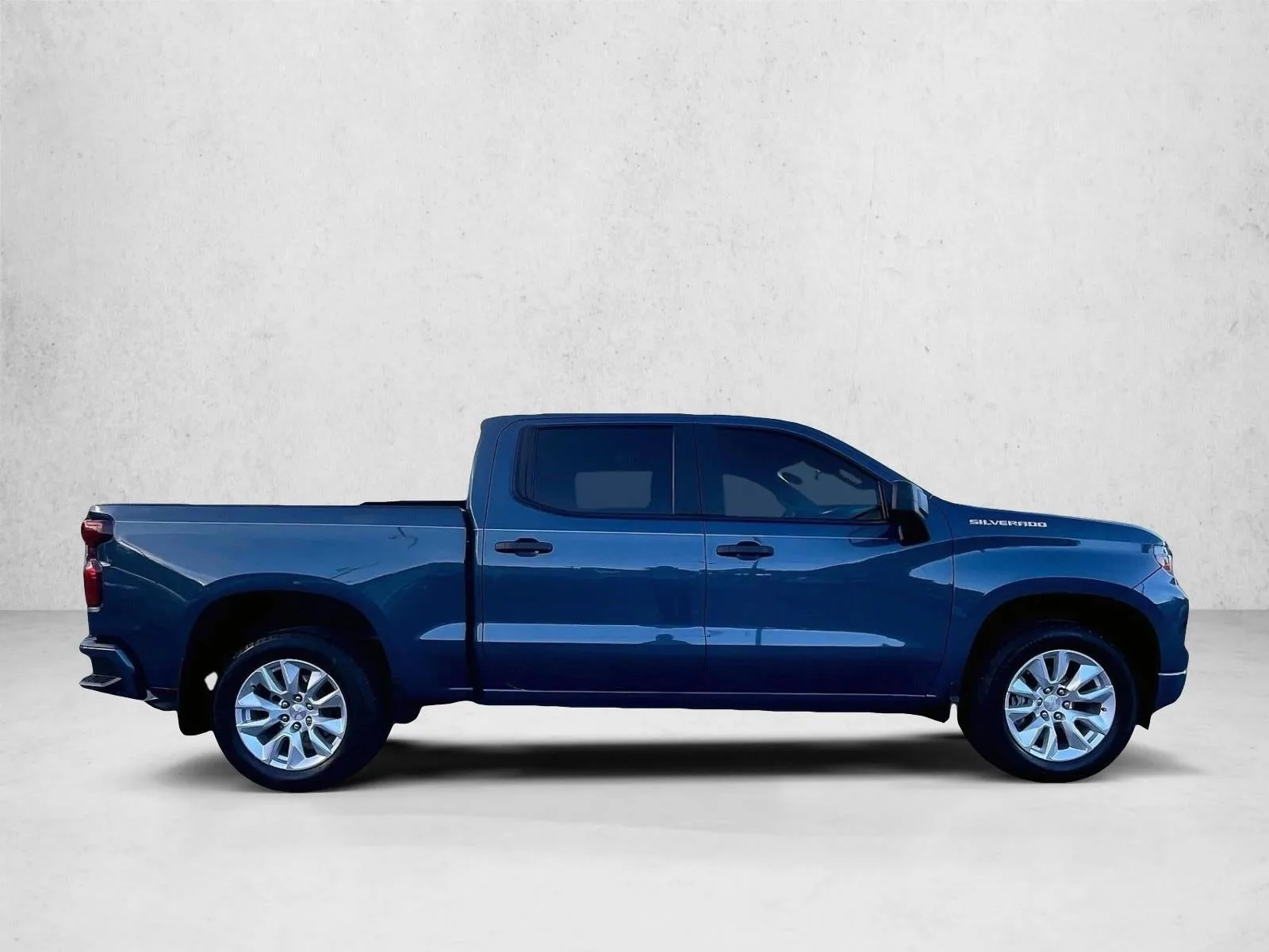 2024 Chevrolet Silverado 1500 Custom photo 5