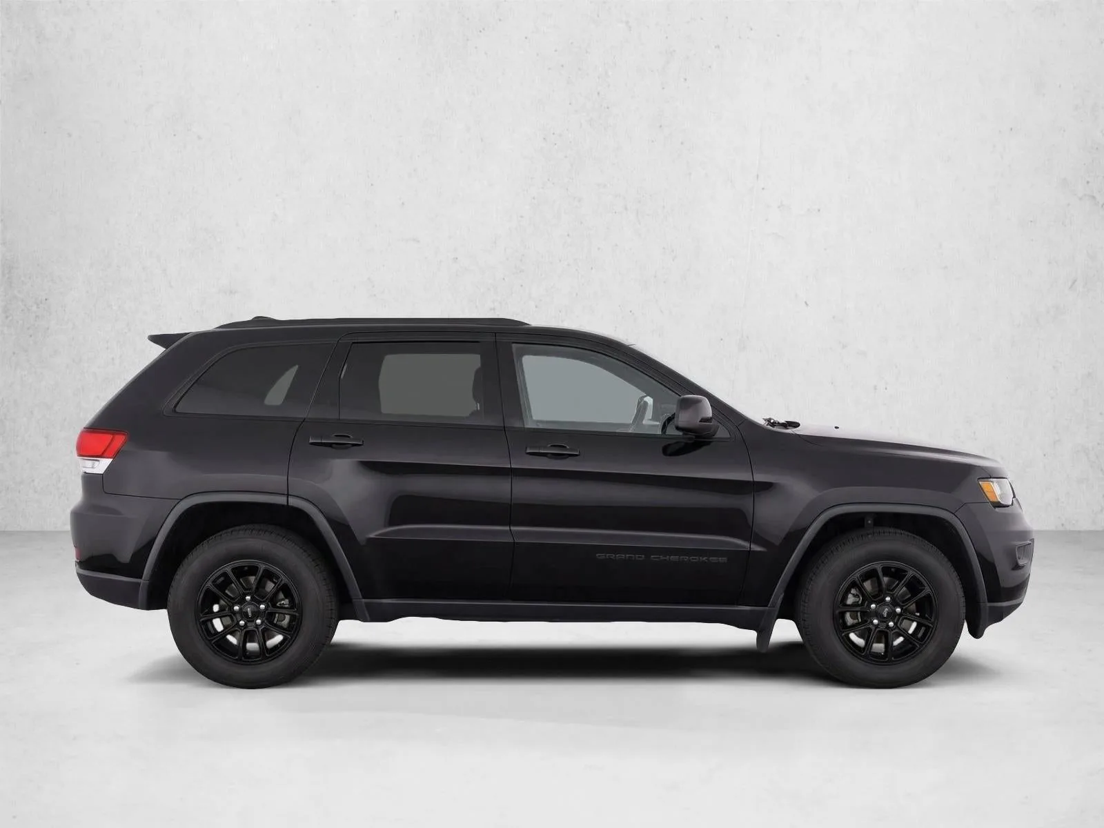2018 Jeep Grand Cherokee Laredo 4x2 *Ltd Avail* photo 8