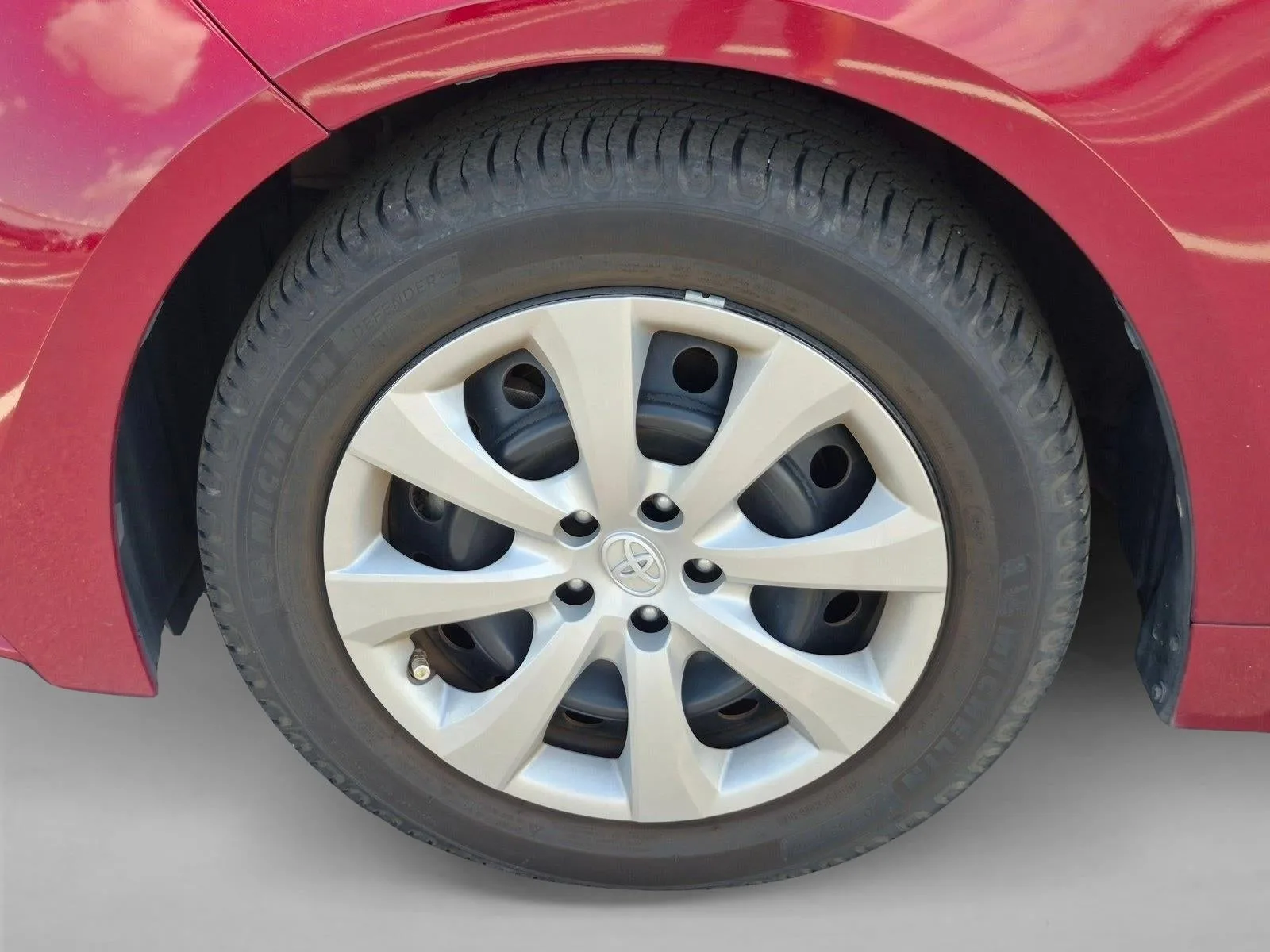 2022 Toyota Corolla LE photo 10