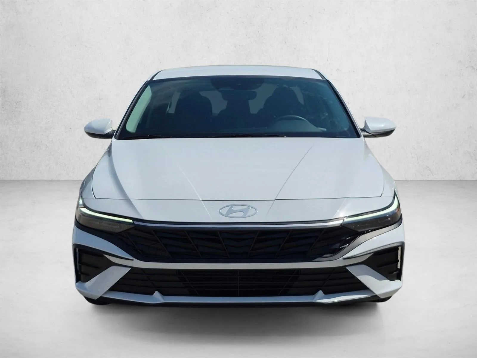 2025 Hyundai ELANTRA SE IVT photo 2