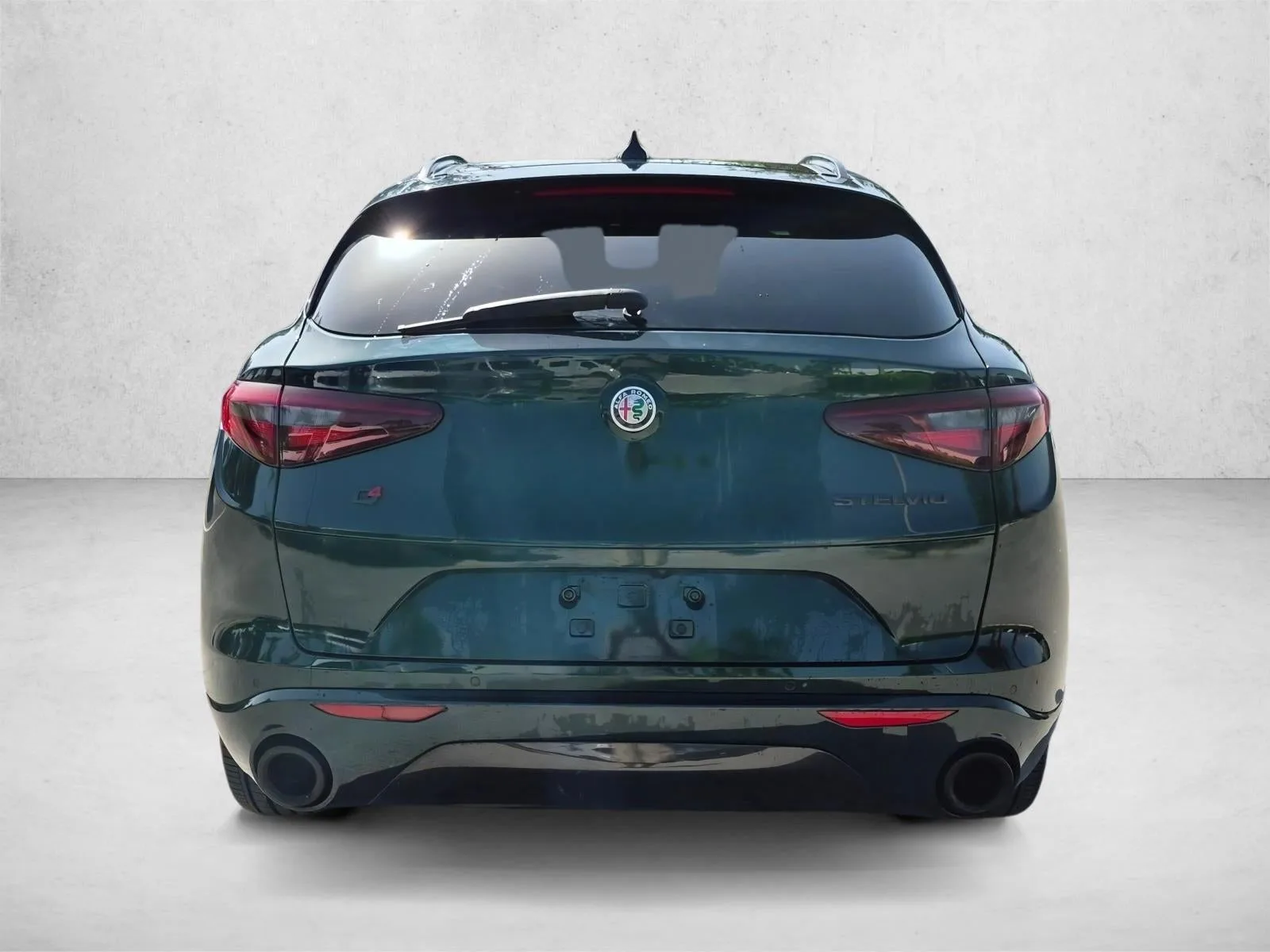 2020 Alfa Romeo Stelvio Ti AWD photo 4