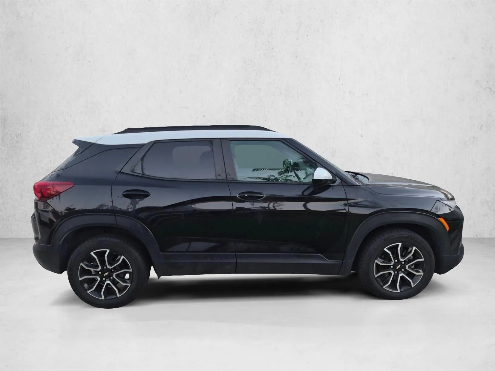 2023 Chevrolet Trailblazer FWD 4dr ACTIV photo 3