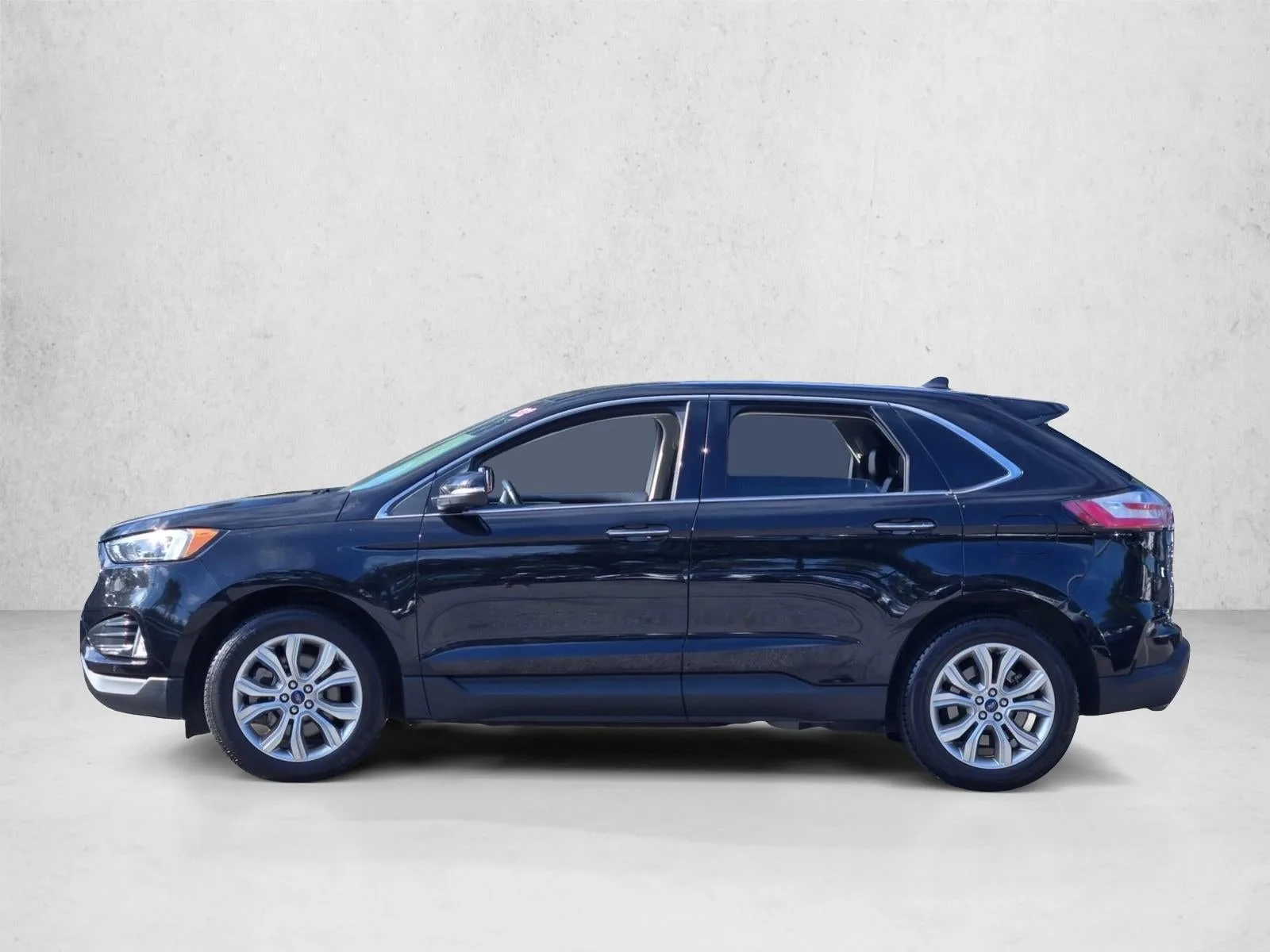2022 Ford Edge Titanium AWD photo 8