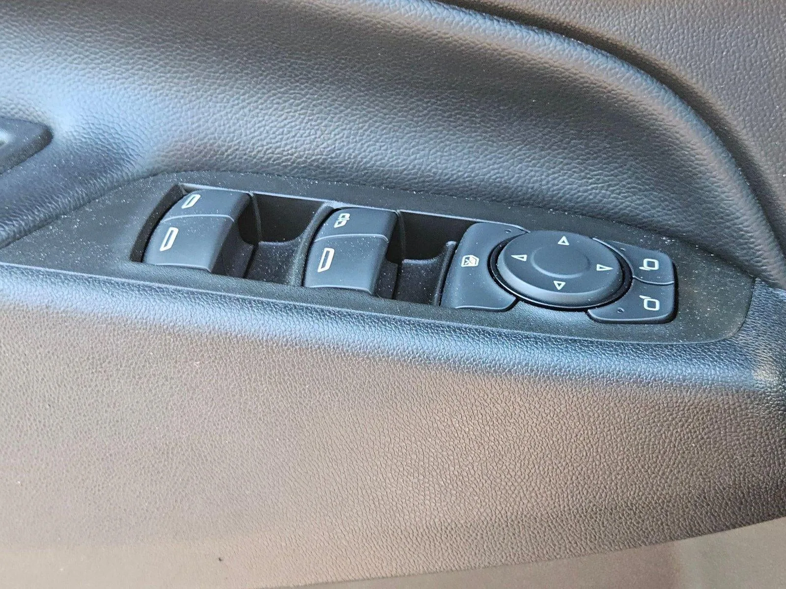 2023 Chevrolet Equinox LT photo 7