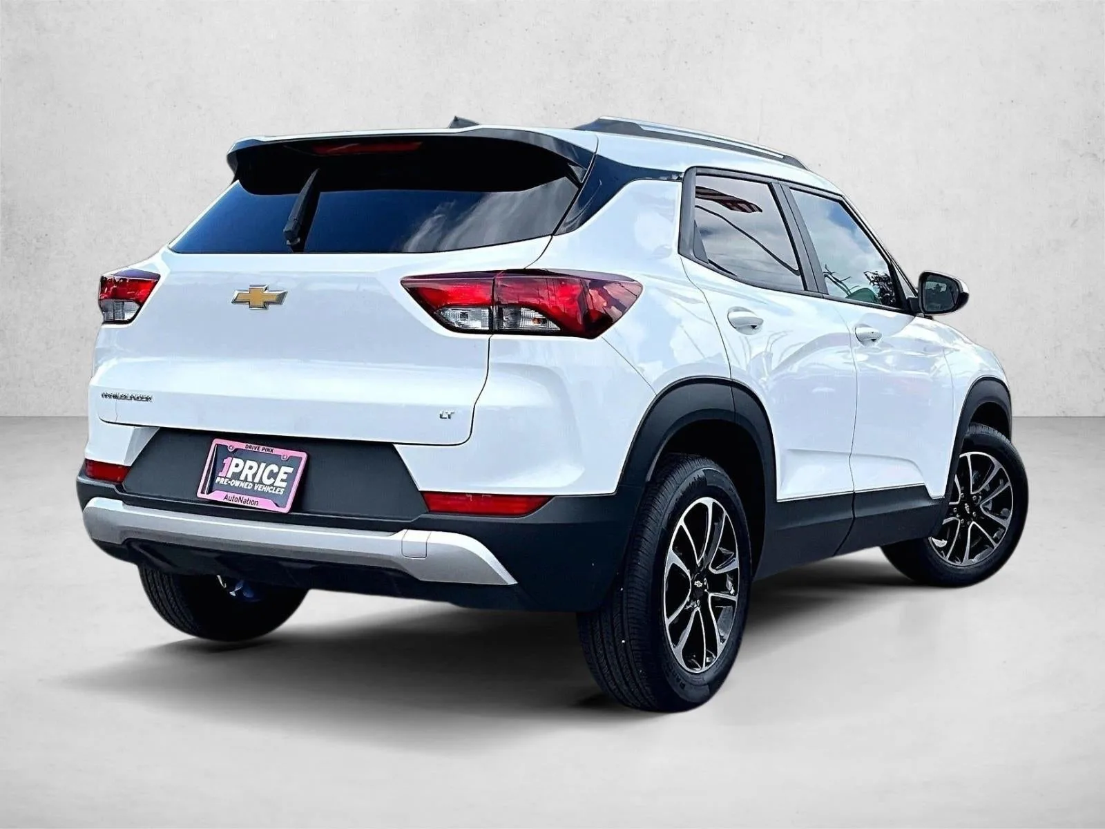 2026 Chevrolet Trailblazer LT photo 2