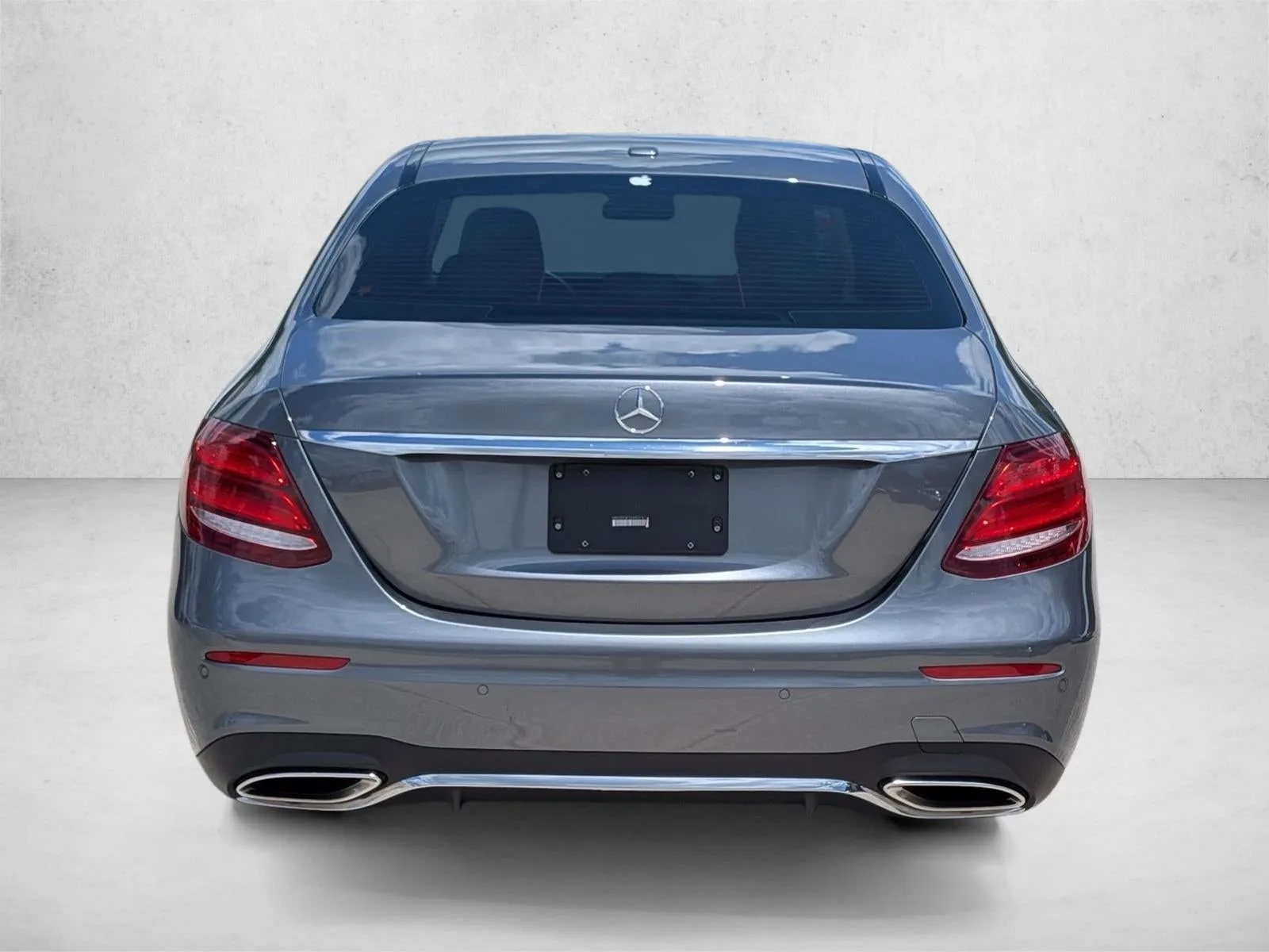 2018 Mercedes-Benz E-Class E 300 RWD Sedan photo 6
