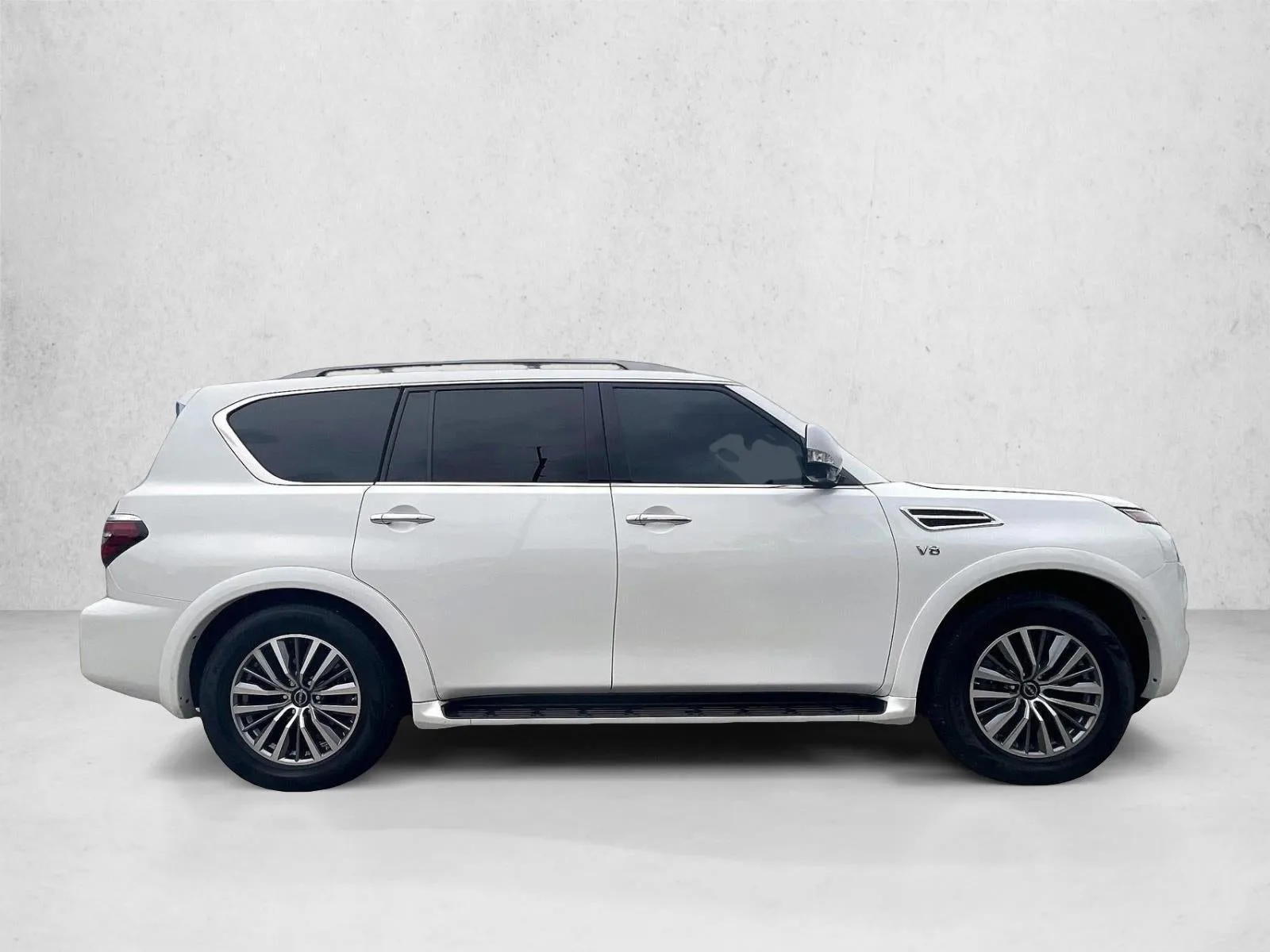 2022 Nissan Armada SL 4WD photo 5