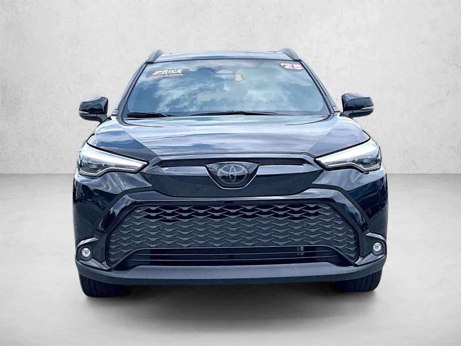 2025 Toyota Corolla Cross Hybrid XSE photo 3