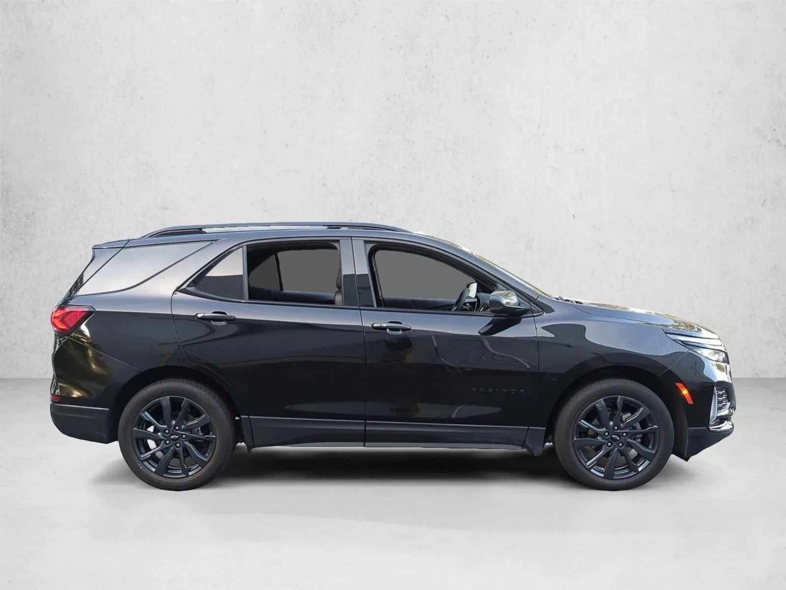 2024 Chevrolet Equinox FWD RS photo 4