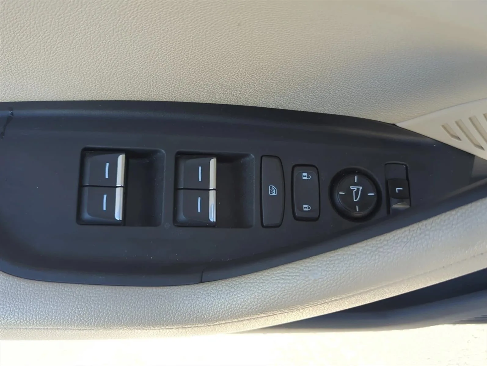 2021 Acura TLX FWD photo 7