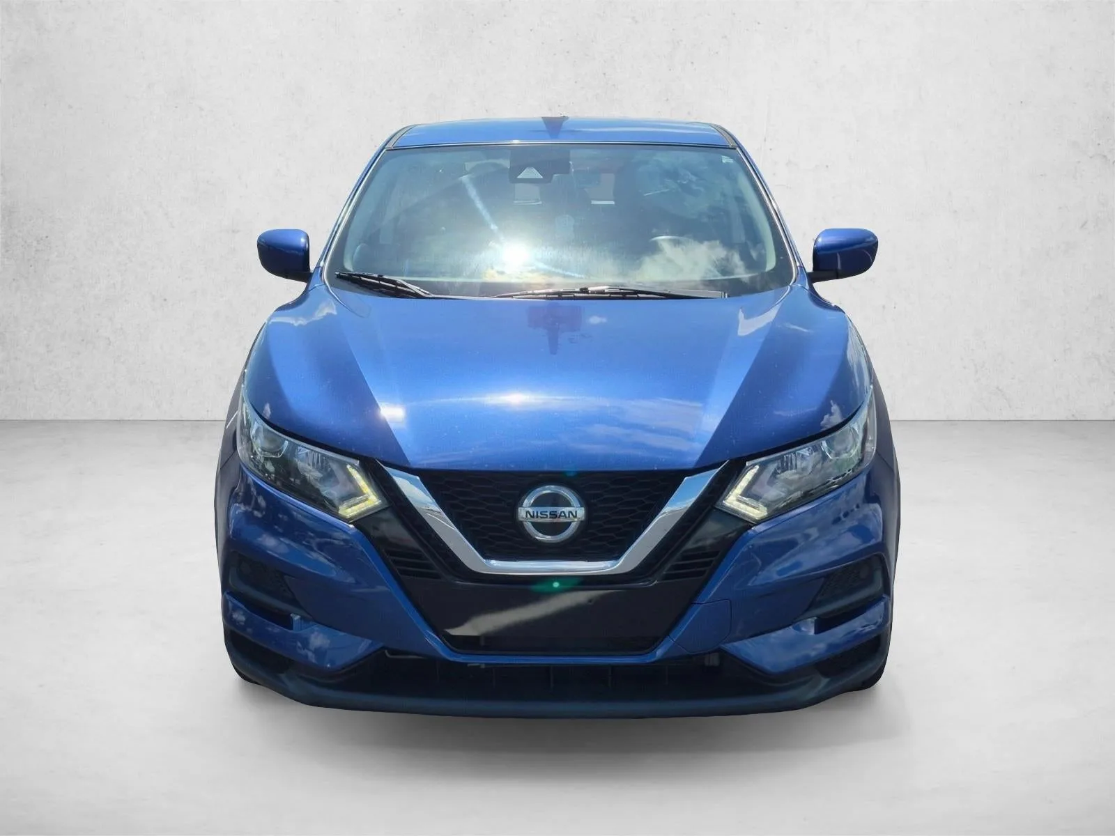 2022 Nissan Rogue Sport S FWD Xtronic CVT photo 2