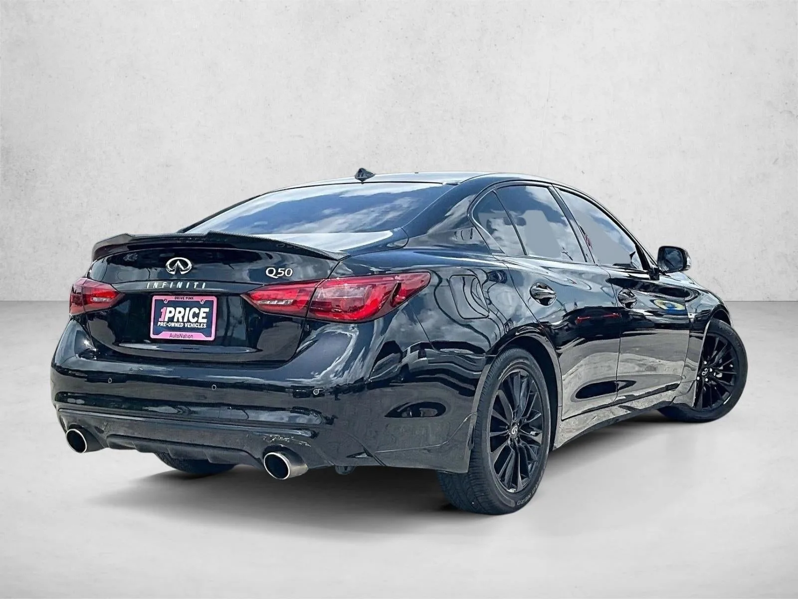 2024 INFINITI Q50 LUXE photo 2