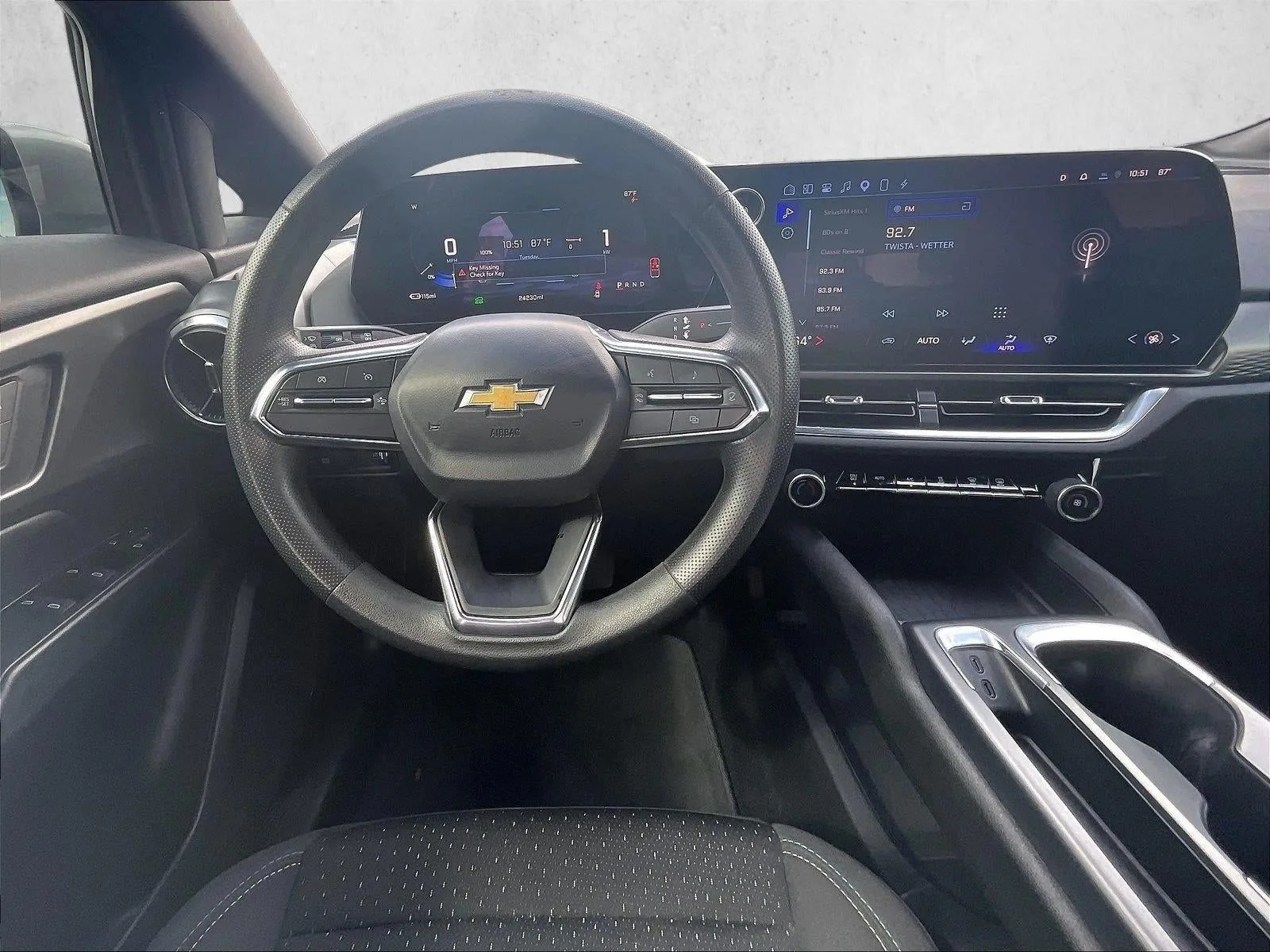 2025 Chevrolet Equinox EV LT photo 7
