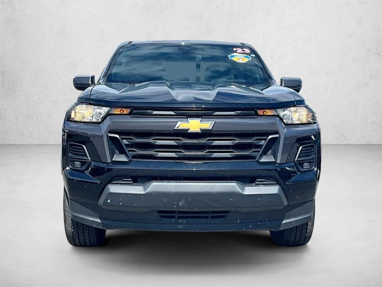 2023 Chevrolet Colorado 2WD LT photo 3