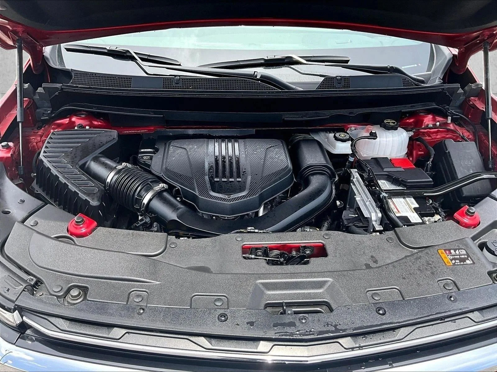 2025 Chevrolet Traverse LT photo 11