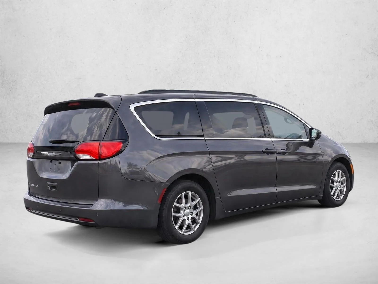 2021 Chrysler Voyager LXI FWD photo 7
