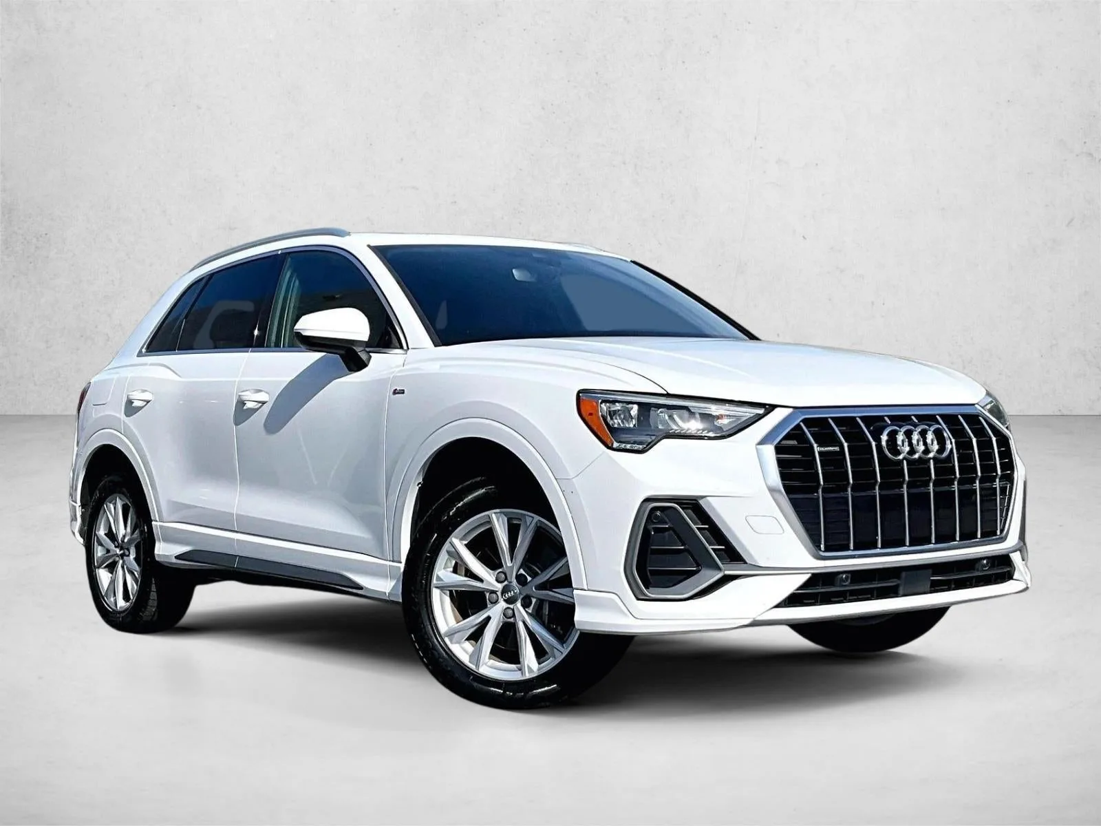 2021 Audi Q3 S line Premium photo 12