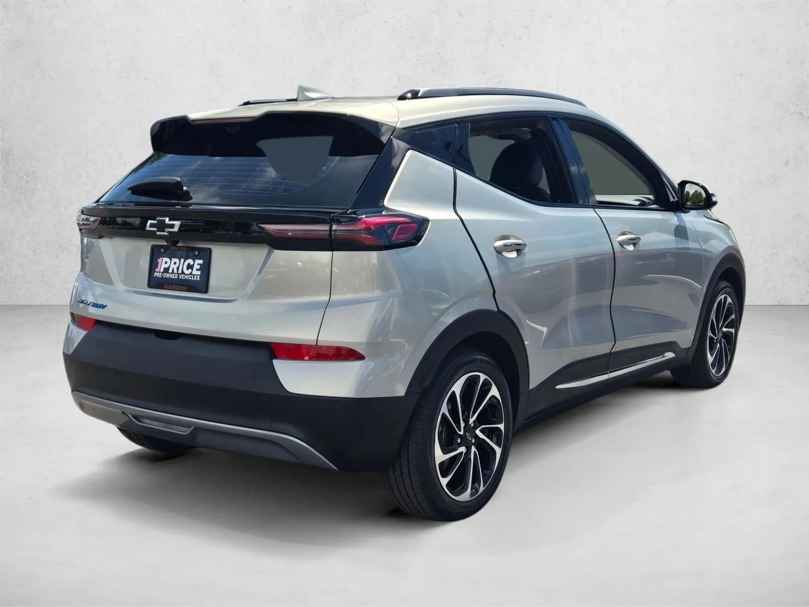 2023 Chevrolet Bolt EUV FWD 4dr Premier photo 4