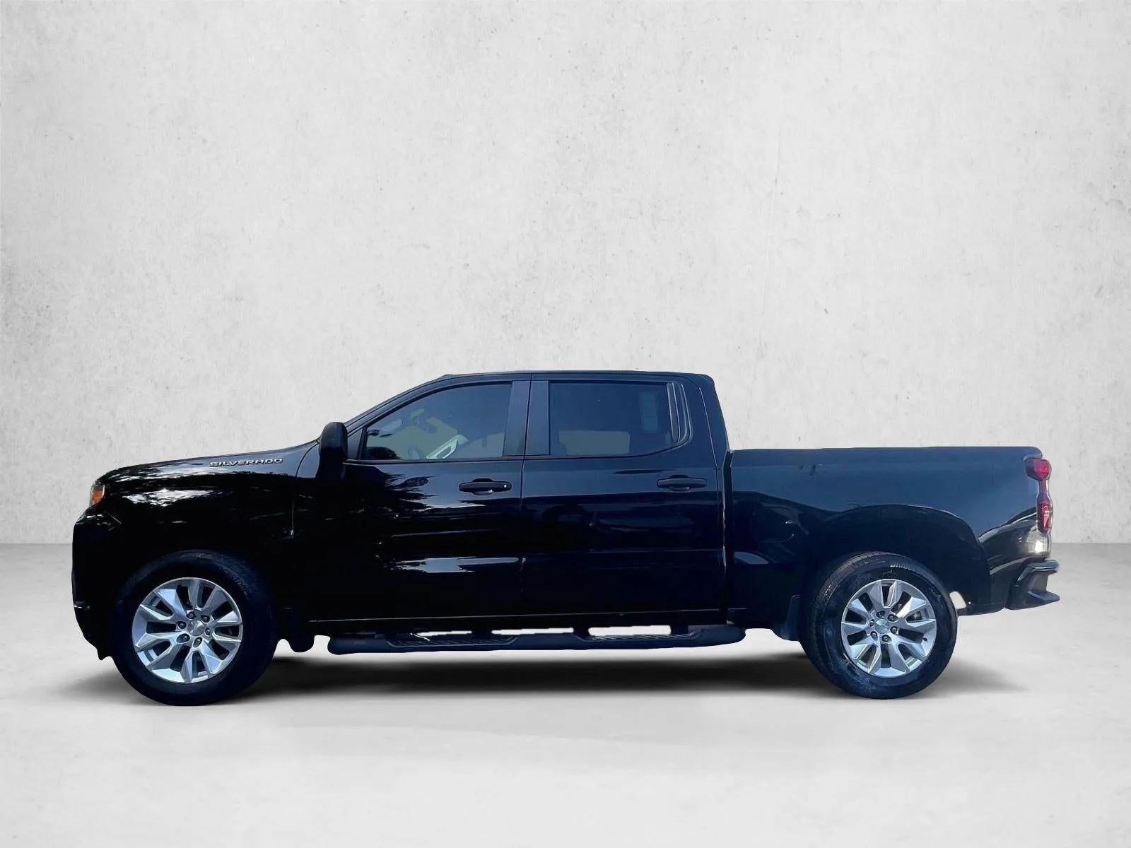 2022 Chevrolet Silverado 1500 LTD Custom photo 6