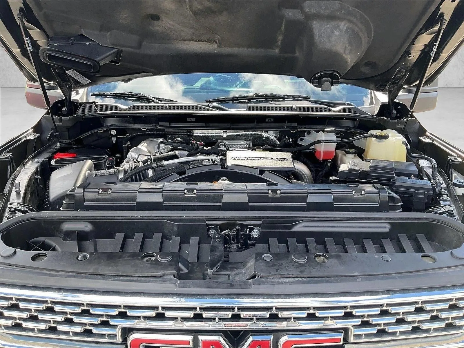 2023 GMC Sierra 2500 HD Denali photo 11