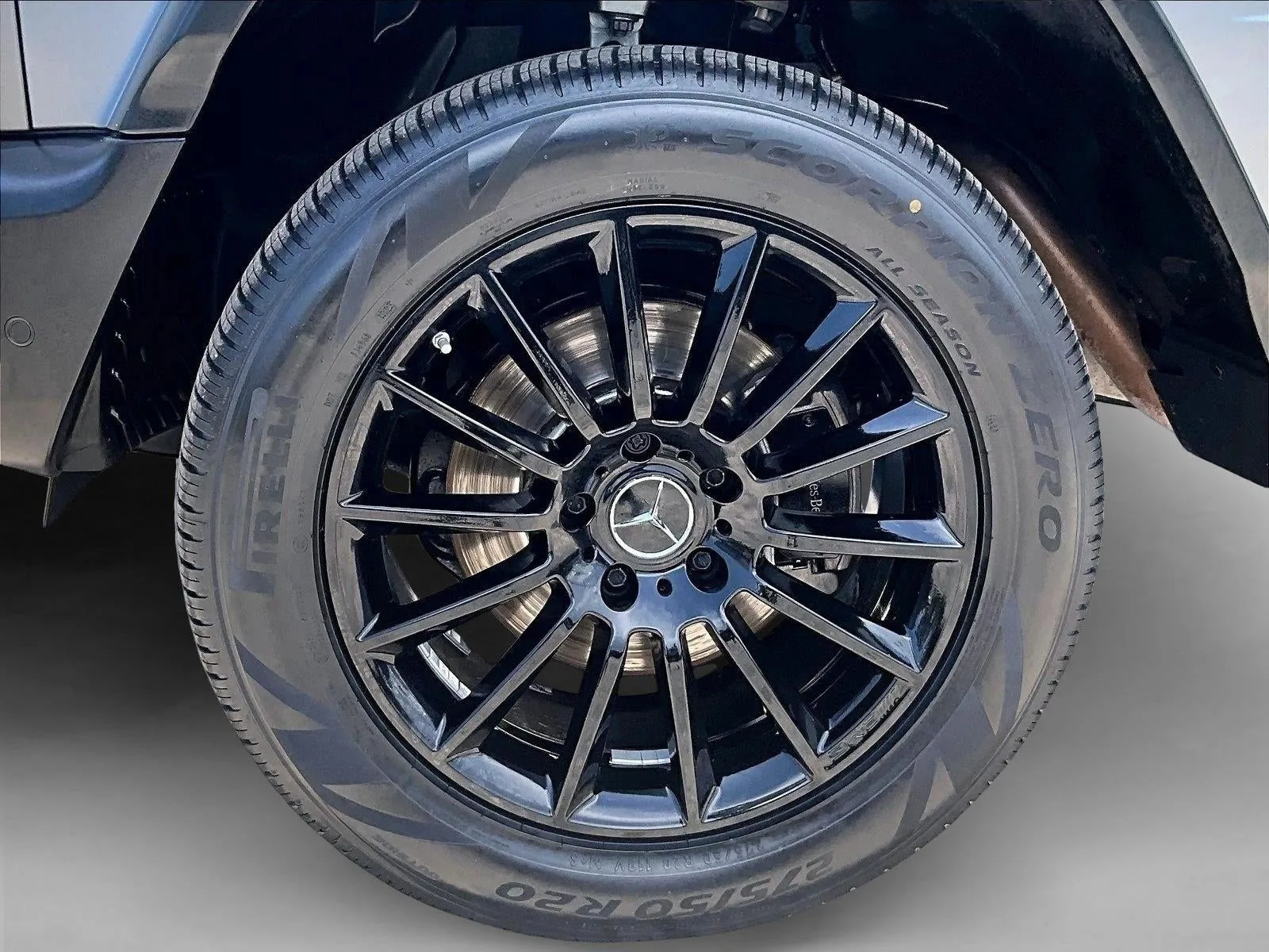 2023 Mercedes-Benz G 550 4MATIC® photo 10