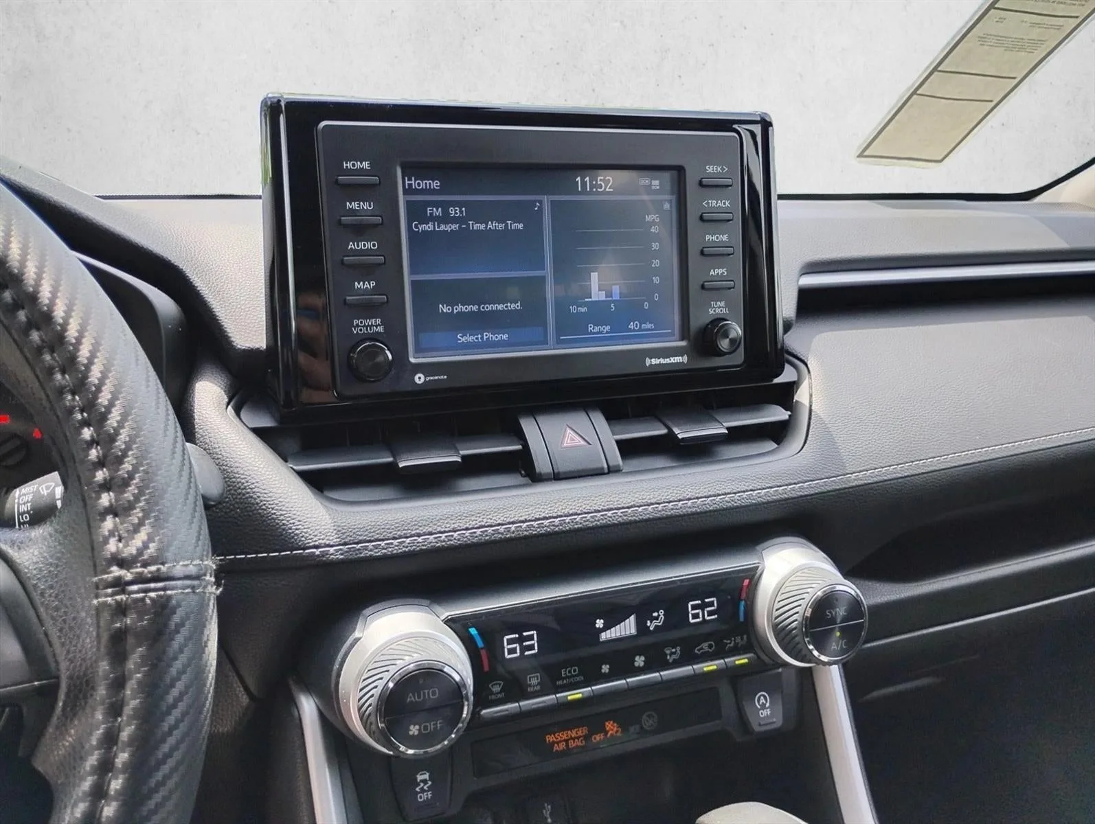 2021 Toyota RAV4 XLE FWD (GS) photo 12