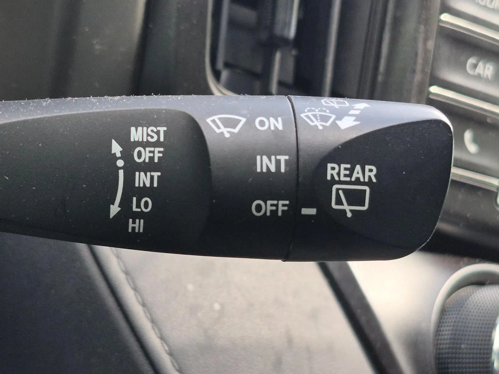 2018 Toyota RAV4 LE photo 10