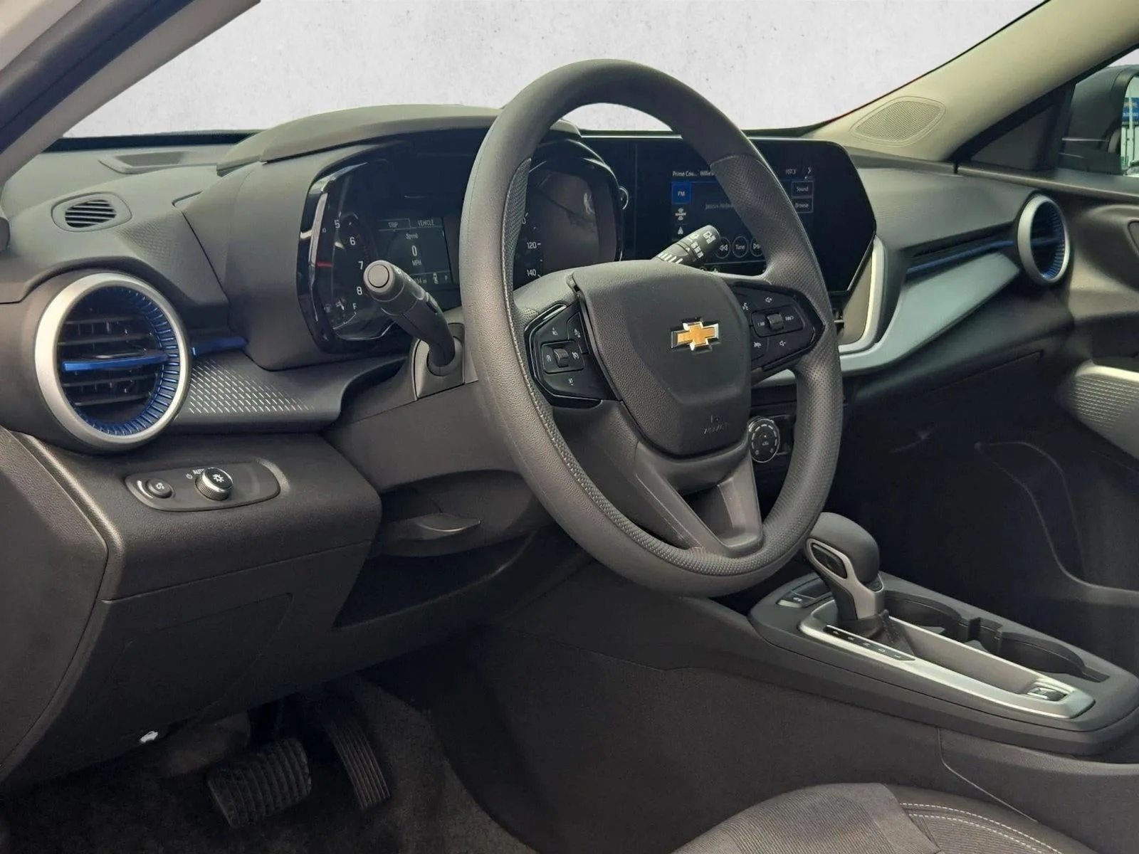 2025 Chevrolet Trax LS photo 10