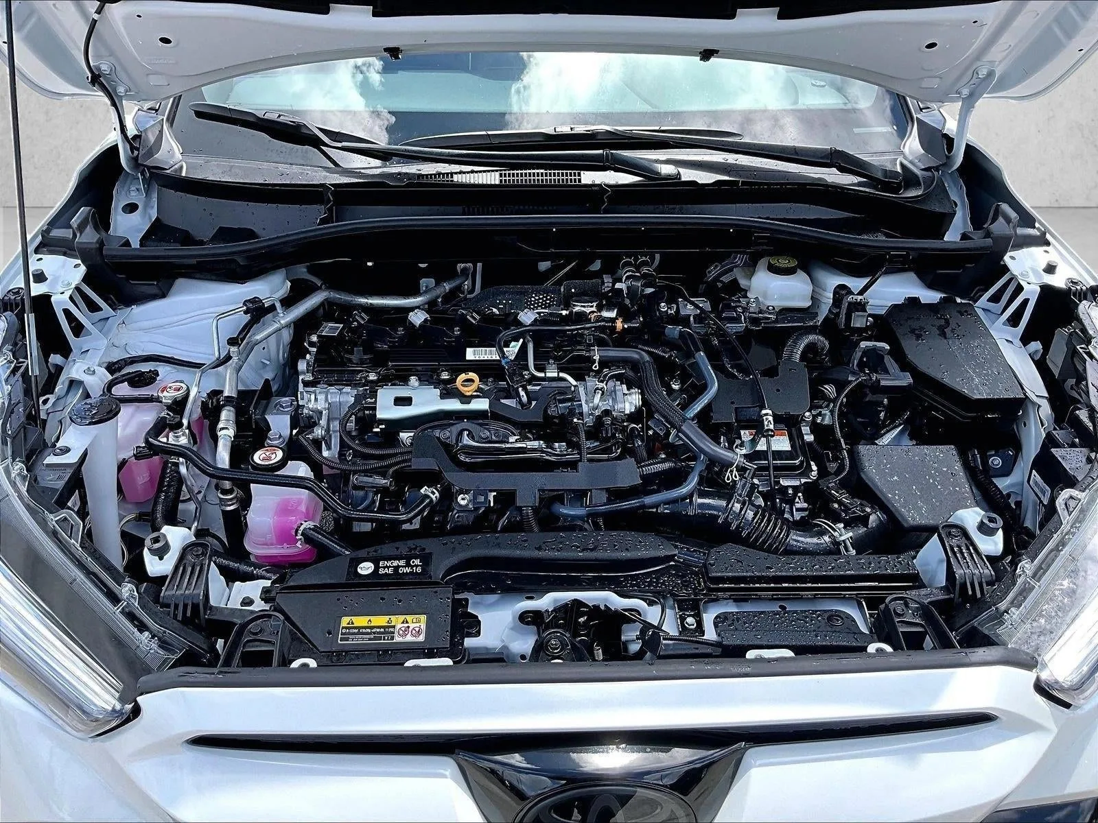 2025 Toyota Corolla Cross Hybrid XSE photo 11