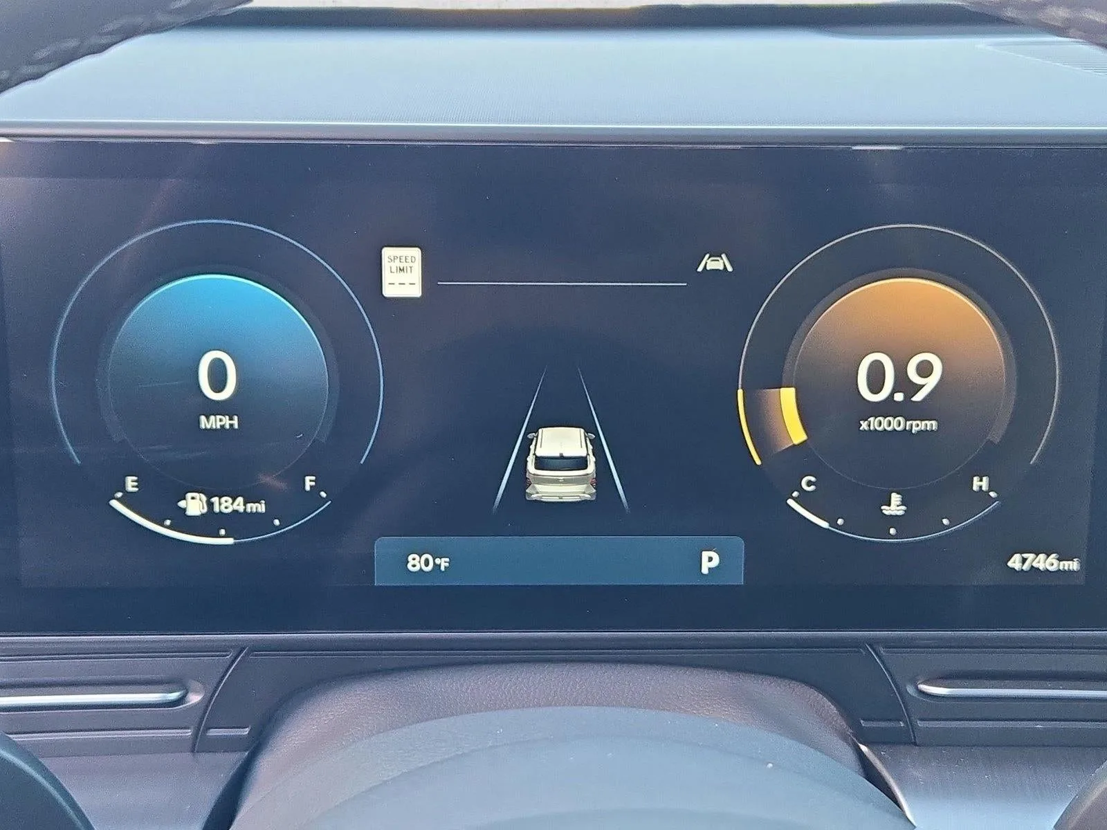 2025 Hyundai KONA SEL Convenience AWD photo 11