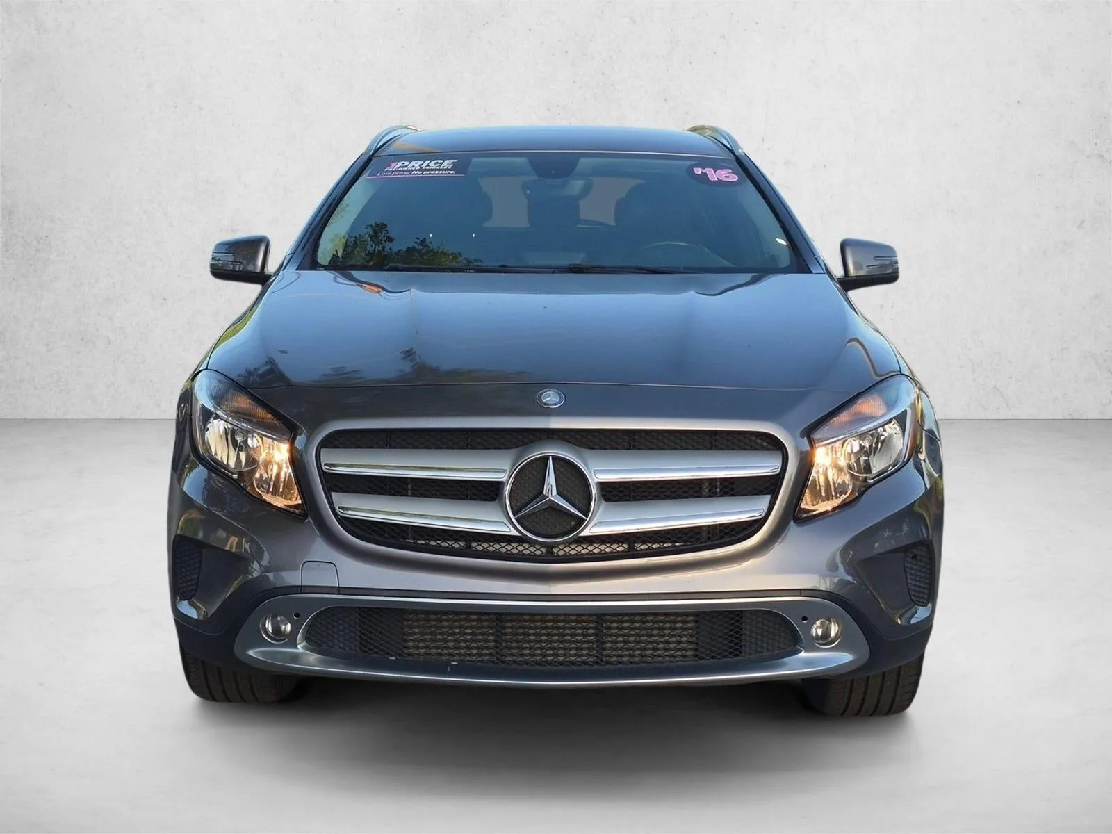 2015 Mercedes-Benz GLA 250 GLA 250 photo 2
