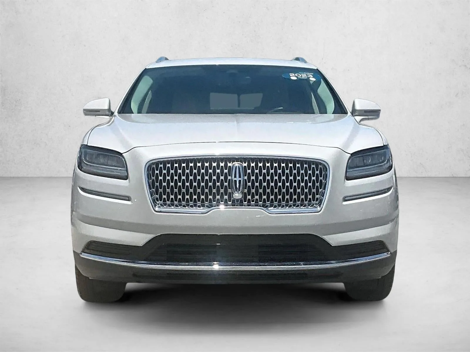 2023 Lincoln Nautilus Standard photo 3