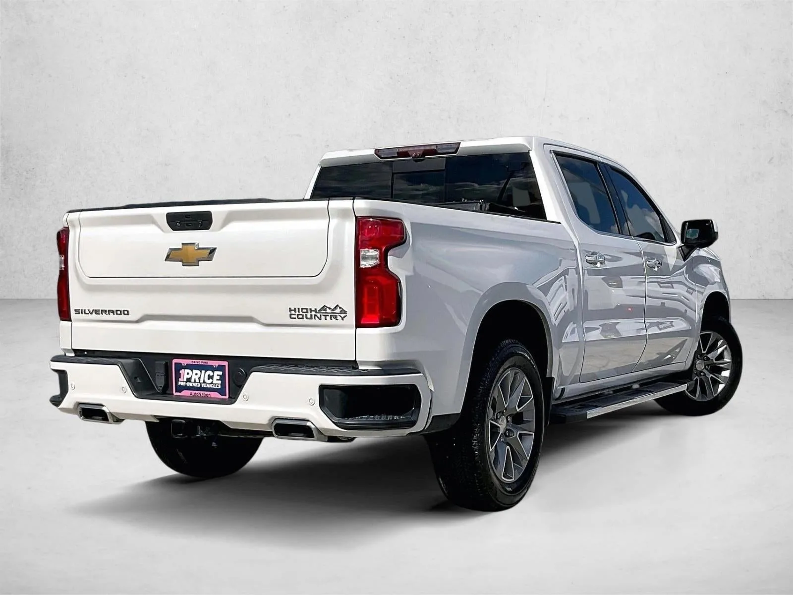 2021 Chevrolet Silverado 1500 High Country photo 2