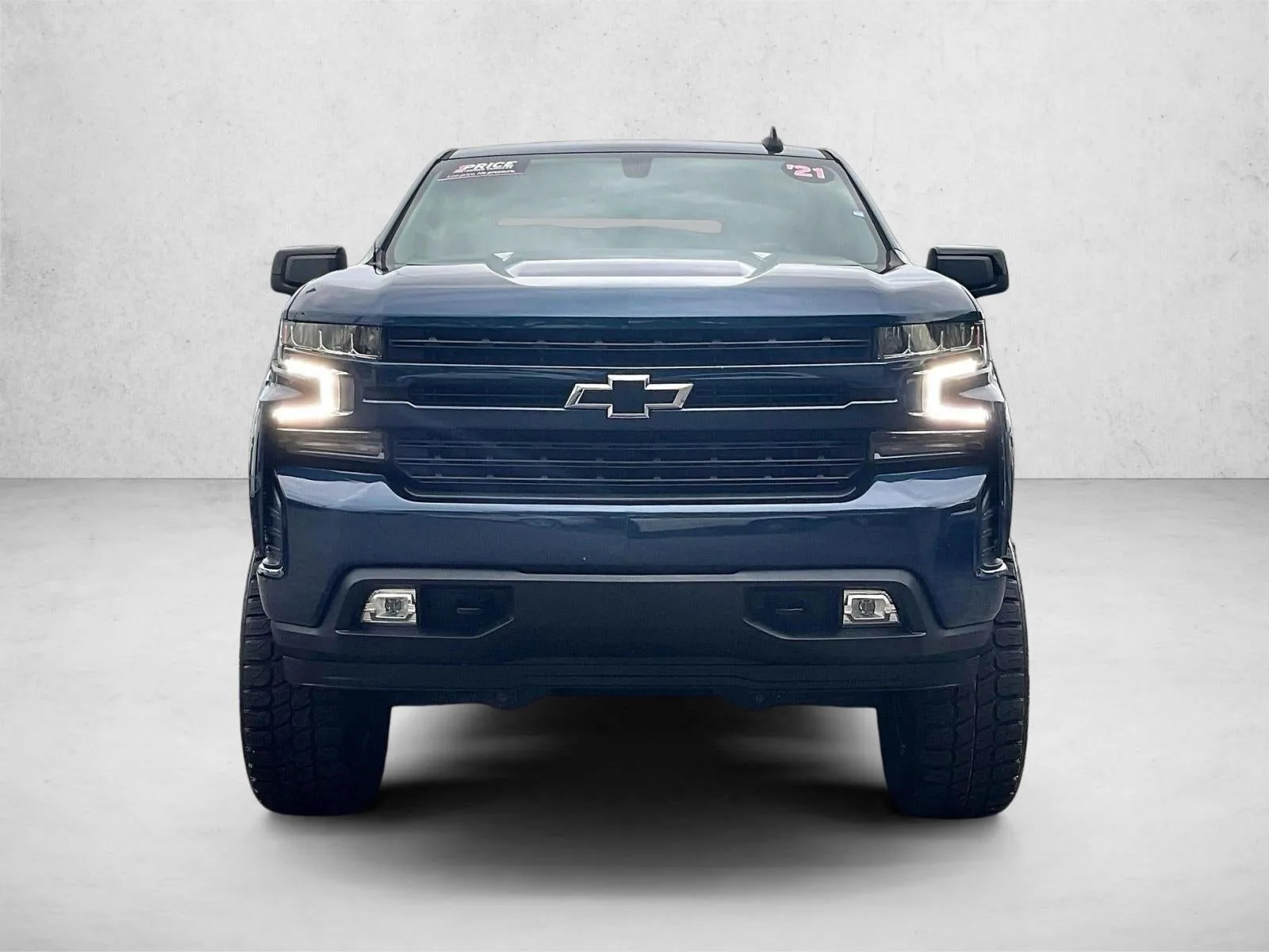 2021 Chevrolet Silverado 1500 RST photo 3