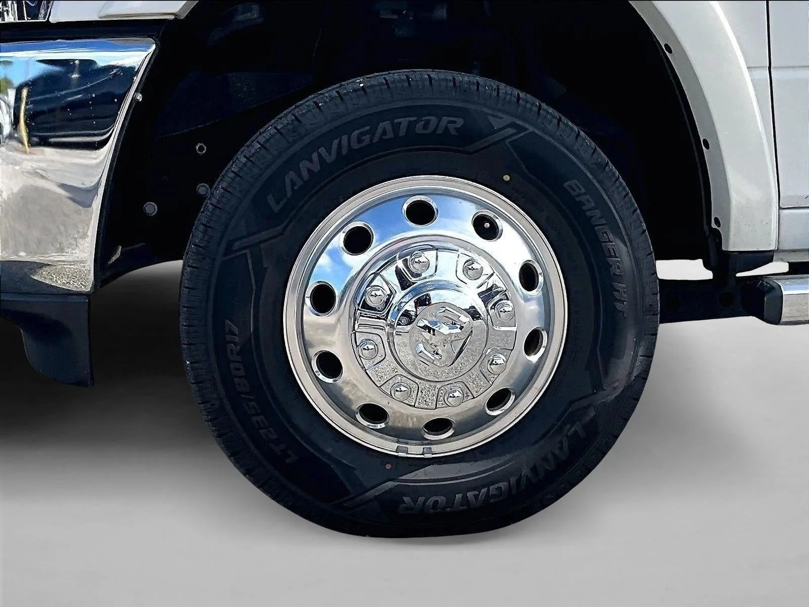 2022 RAM 3500 Laramie photo 10