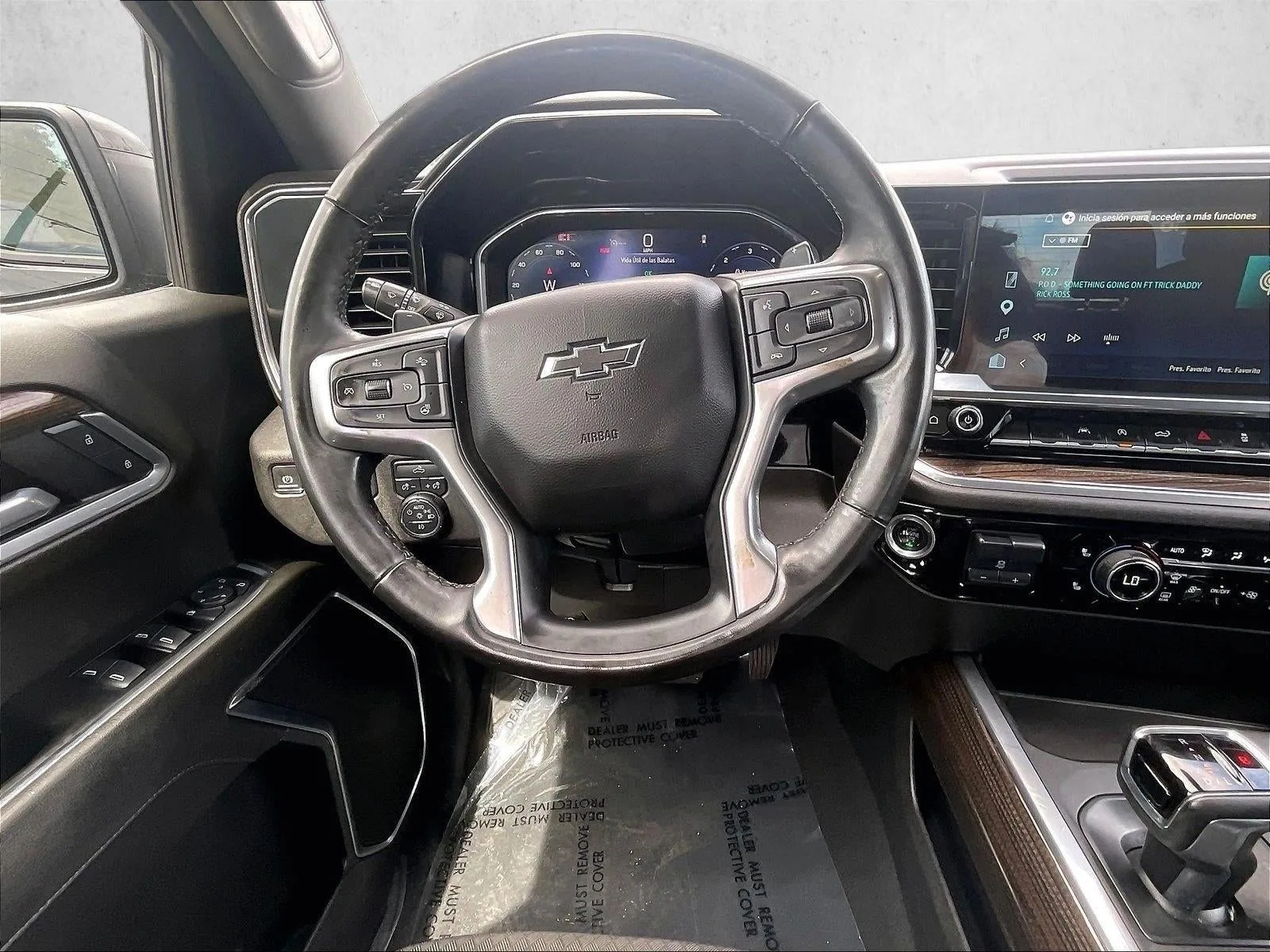 2025 Chevrolet Silverado 1500 RST photo 7