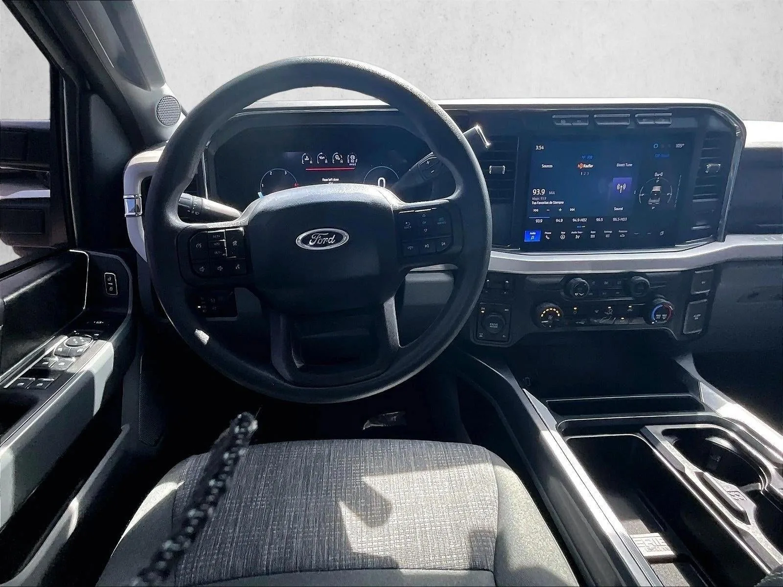 2024 Ford F-350 XLT photo 7