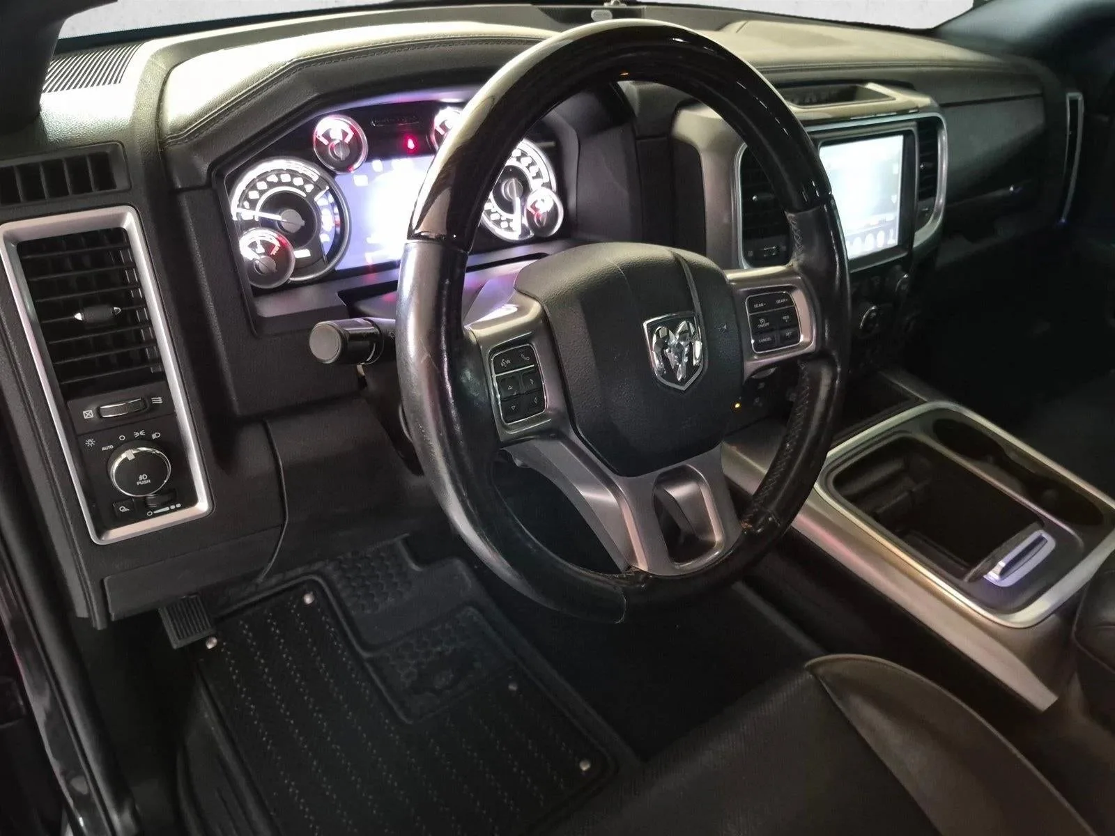 2016 RAM 1500 Longhorn Limited photo 10