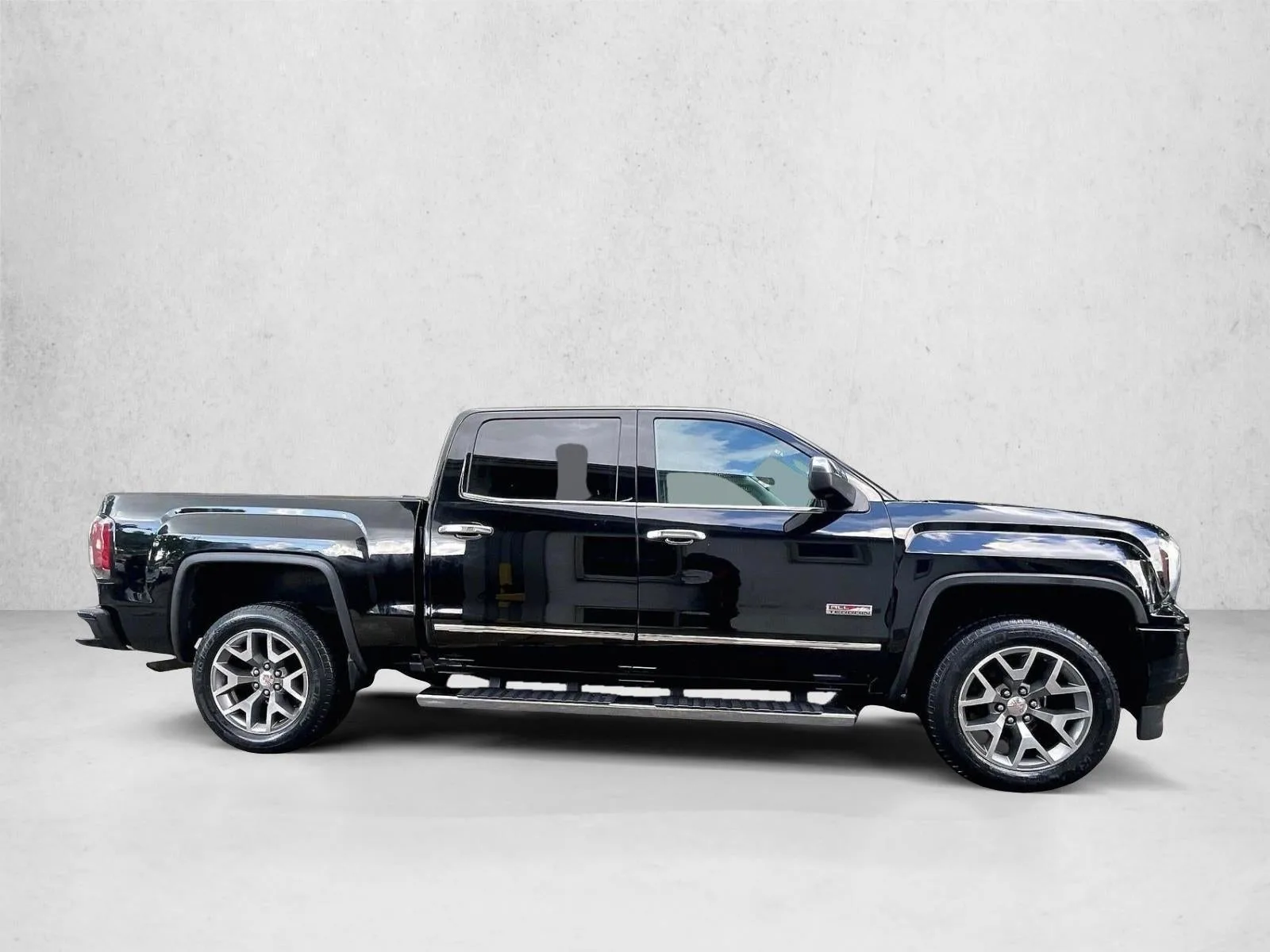 2016 GMC Sierra 1500 SLT photo 3